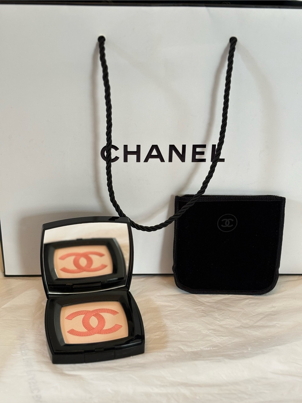 ✨CHANEL Infinment Powder Blush Compact in Peach Coral